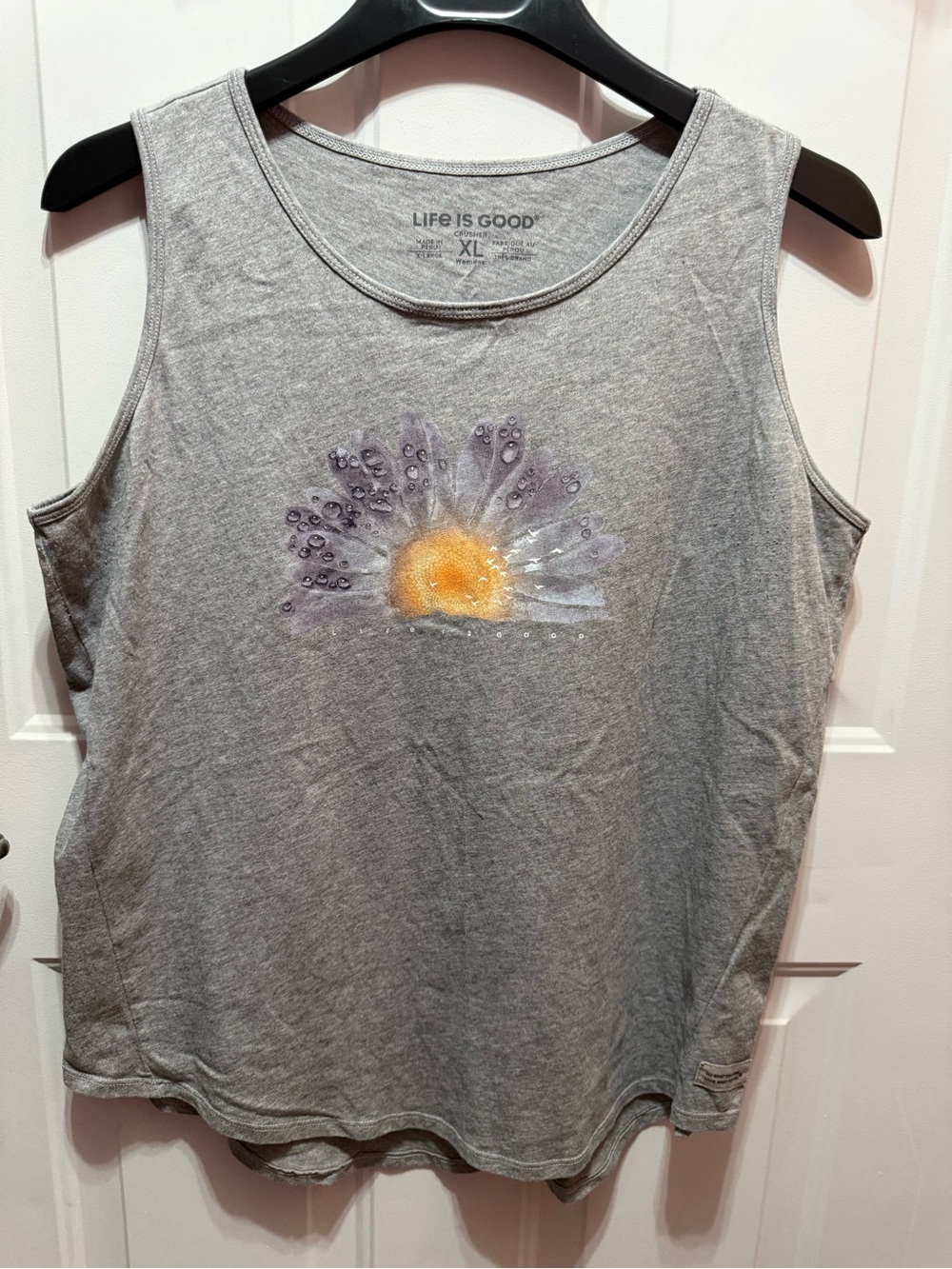 Life Is Good Gray Tank Top with Purple and Yellow Sunrise Size XL